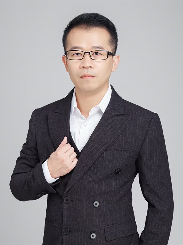 蔡勇劲，投融资专家，15年创业咨询经验
